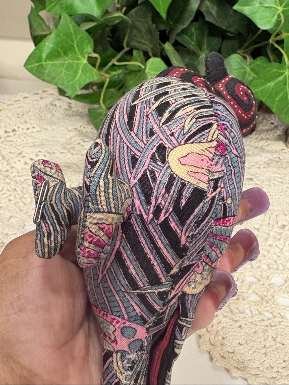 Vintage Handcrafted Bird Pin Cushion - Picture 7 of 11